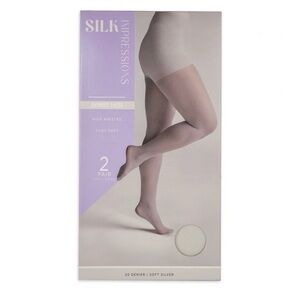 3XL Silk Impressions Shimmer Sheer
Pantyhose High Waisted 20 Denier Sheer 2-Pack
